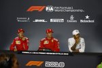 Sebastian Vettel (Ferrari), Kimi Räikkönen (Ferrari) und Lewis Hamilton (Mercedes) 