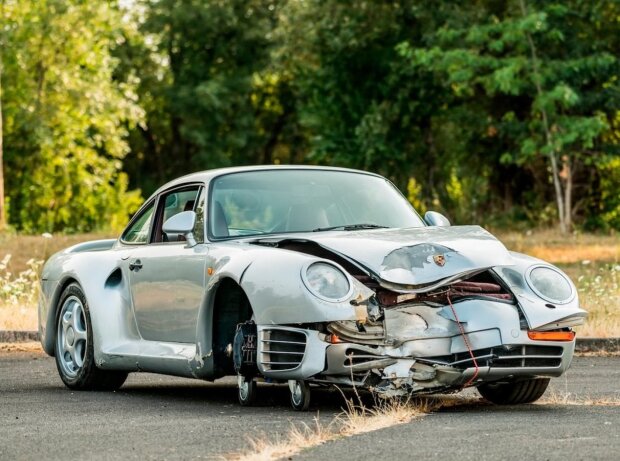 Verunfallter Porsche 959