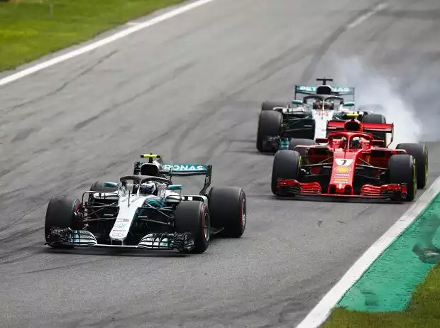 Valtteri Bottas, Kimi Räikkönen, Lewis Hamilton Titel-Bild zur News: Valtteri Bottas, Kimi Räikkönen, Lewis Hamilton