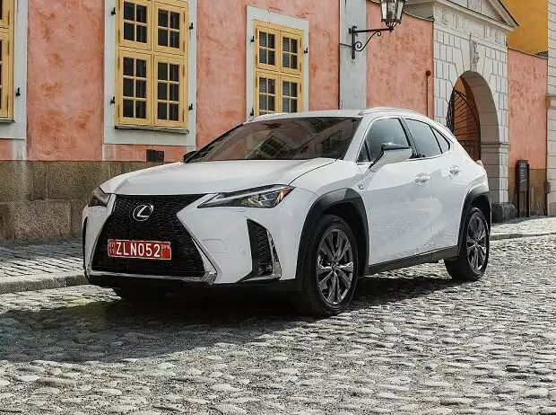 Lexus UX 2019 Titel-Bild zur News: Lexus UX 2019