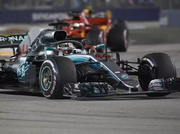 Lewis Hamilton, Sebastian Vettel Titel-Bild zur News: Lewis Hamilton, Sebastian Vettel