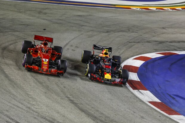 Sebastian Vettel Max Verstappen Ferrari Scuderia Ferrari F1Red Bull Aston Martin Red Bull Racing F1 ~Sebastian Vettel (Ferrari) und Max Verstappen (Red Bull) ~ 