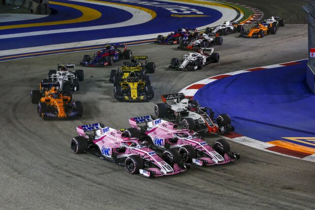 Esteban Ocon Sergio Perez Romain Grosjean Force India Sahara Force India F1 Team F1Haas Haas F1 Team F1 ~Esteban Ocon (Racing Point), Sergio Perez (Racing Point) und Romain Grosjean (Haas) ~ 