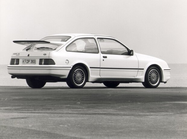 Ford Sierra RS Cosworth (1986) Ford Sierra RS Cosworth (1986)