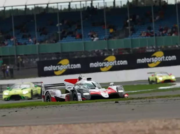 Kazuki Nakajima, Fernando Alonso Titel-Bild zur News: Kazuki Nakajima, Fernando Alonso