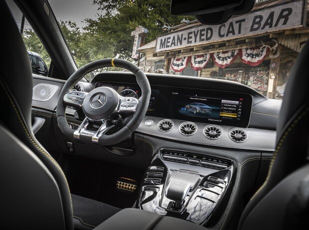 Innenraum und Cockpit des Mercedes-AMG GT 63 S 4-Türer Coupe