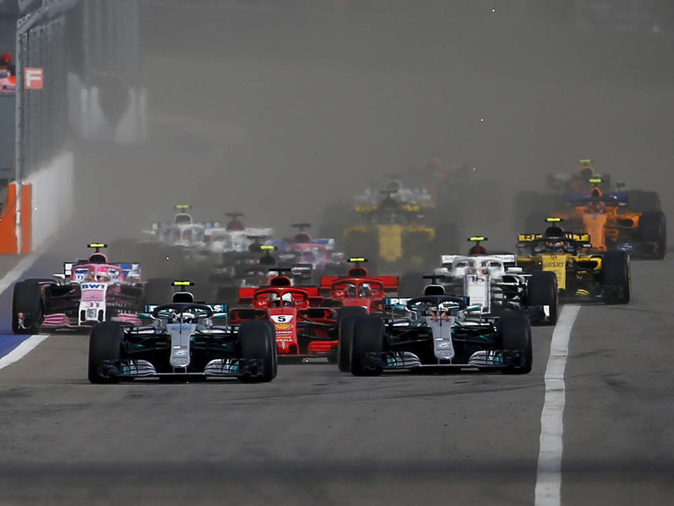 Start zum GP Russland 2018 in Sochi: Valtteri Bottas (Mercedes) führt