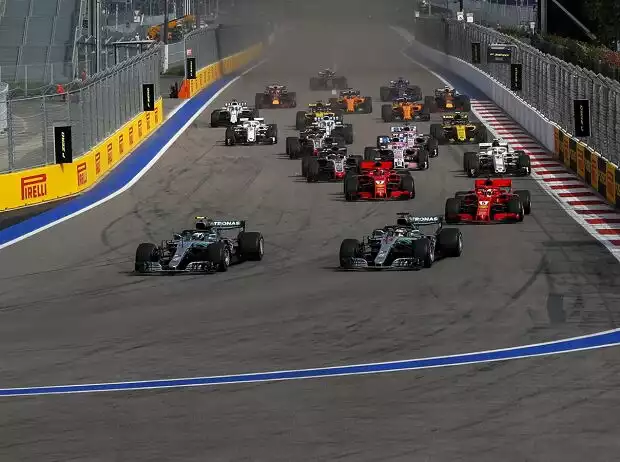 Valtteri Bottas, Lewis Hamilton, Sebastian Vettel Titel-Bild zur News: Valtteri Bottas, Lewis Hamilton, Sebastian Vettel
