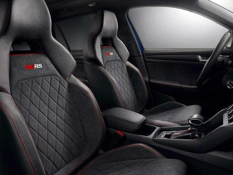 Skoda Kodiaq RS 2019 Teaser Alcantara und Carbon-Leder sind die bevorzugten Materialien beim Kodiaq-RS-Innenraum