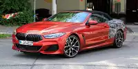 Bild zum Inhalt: BMW 8er Cabrio (2019) Erlkönig: Er trägt sündiges Rot!