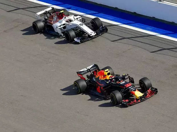Titel-Bild zur News: Max Verstappen, Charles Leclerc