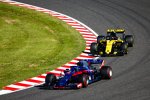 Brendon Hartley (Toro Rosso) und Carlos Sainz (Renault) 