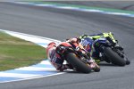 Marc Marquez hinter Valentino Rossi 