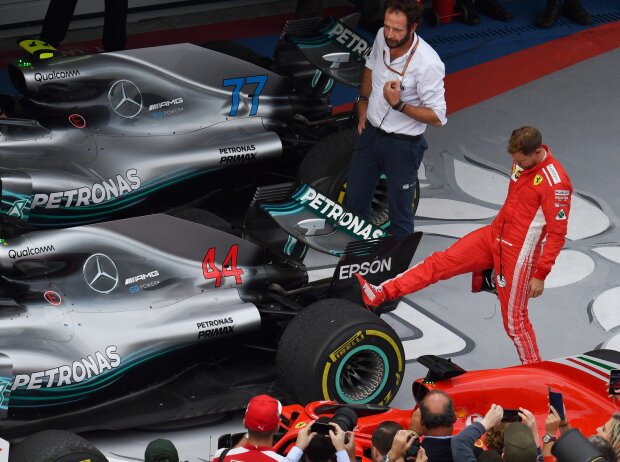 Sebastian Vettel, Lewis Hamilton Sebastian Vettel, Lewis Hamilton