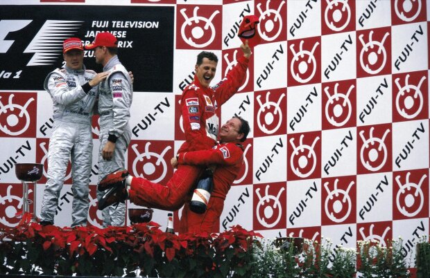 Jean Todt Michael Schumacher David Coulthard Ferrari Scuderia Ferrari F1McLaren McLaren F1 Team F1Red Bull Aston Martin Red Bull Racing F1 ~Jean Todt, Michael Schumacher und David Coulthard ~ Jean Todt Michael Schumacher David Coulthard Ferrari Scuderia Ferrari F1McLaren McLaren F1 Team F1Red Bull Aston Martin Red Bull Racing F1 ~Jean Todt, Michael Schumacher und David Coulthard ~