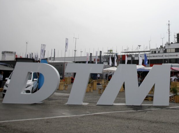 Titel-Bild zur News: Misano, DTM-Logo