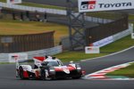 Kazuki Nakajima (Toyota) und Fernando Alonso (Toyota) 