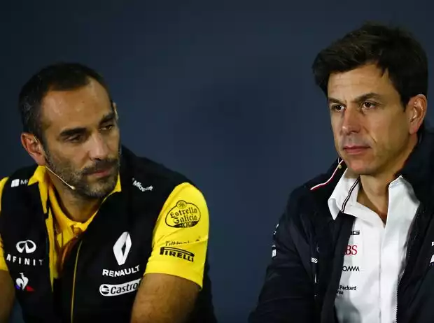Cyril Abiteboul, Toto Wolff Titel-Bild zur News: Cyril Abiteboul, Toto Wolff