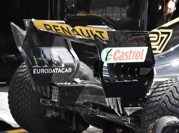 Heckflügel bei Renault Heckflügel bei Renault