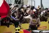 Bild zum Inhalt: Duell an Verstappens Schicksalkurve: Hamilton lässt Platz und fliegt ab