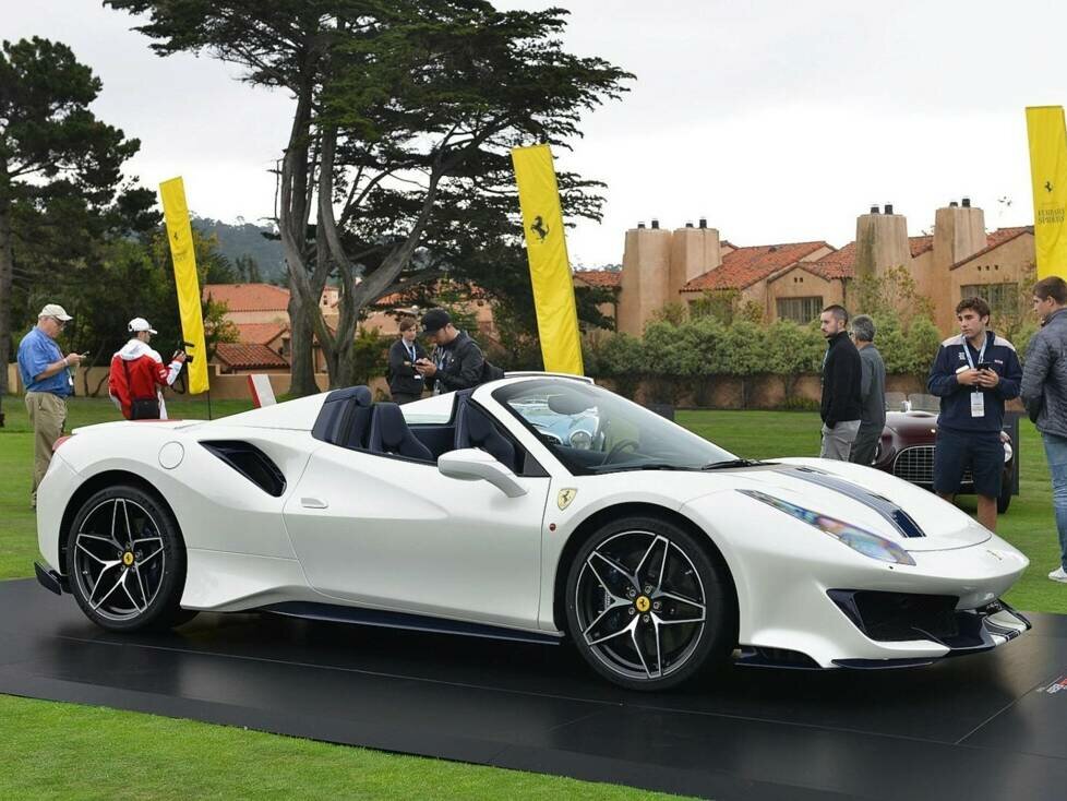Ferrari 488 Pista Spider in Paris 2018