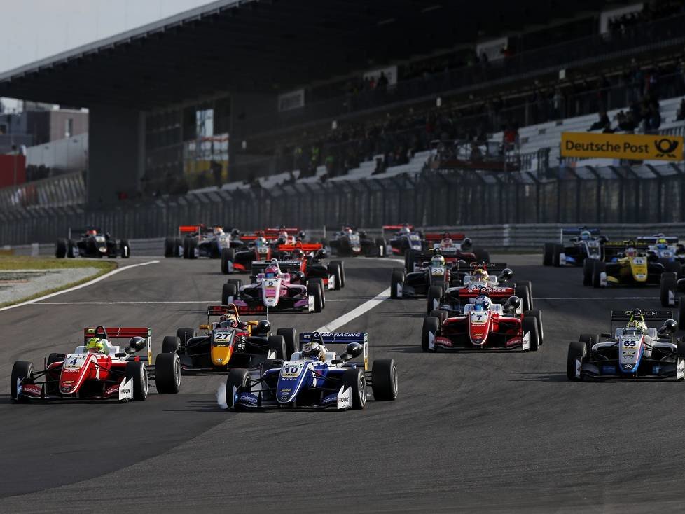 Mick Schumacher, Daniel Ticktum, Enaam Ahmed, Ralf Aron