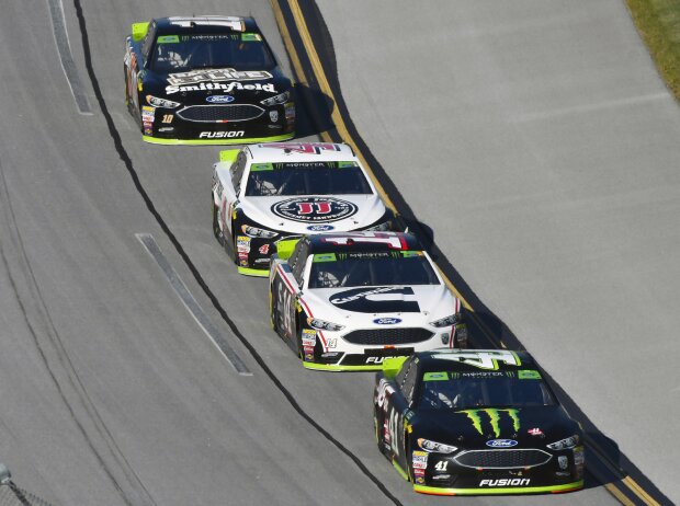 Kurt Busch, Clint Bowyer, Kevin Harvick, Aric Almirola Kurt Busch, Clint Bowyer, Kevin Harvick, Aric Almirola