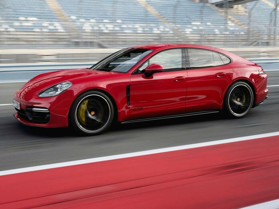 Porsche Panamera GTS 2019
