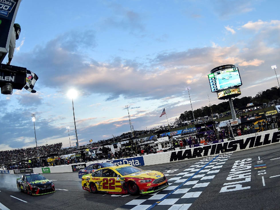 Denny Hamlin, Joey Logano, Martin Truex Jun.