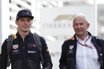 Max Verstappen (Red Bull) und Helmut Marko 