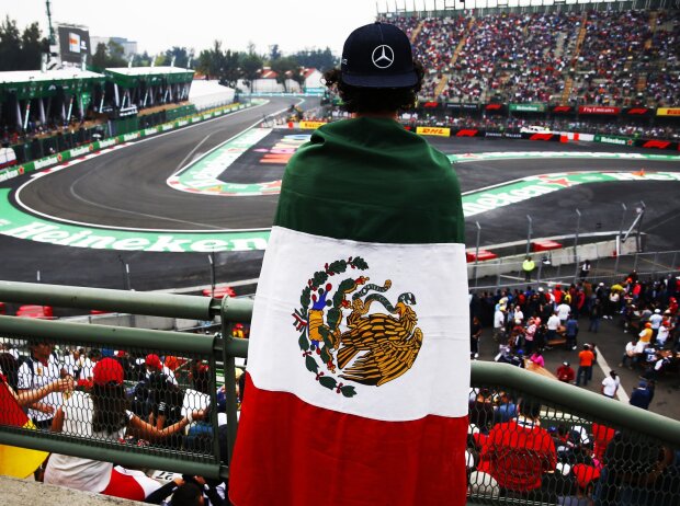 Titel-Bild zur News: Fan in Mexiko