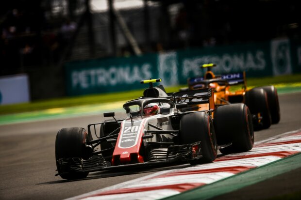 Kevin Magnussen Stoffel Vandoorne Haas Haas F1 Team F1McLaren McLaren F1 Team F1 ~Kevin Magnussen (Haas) und Stoffel Vandoorne (McLaren) ~ 