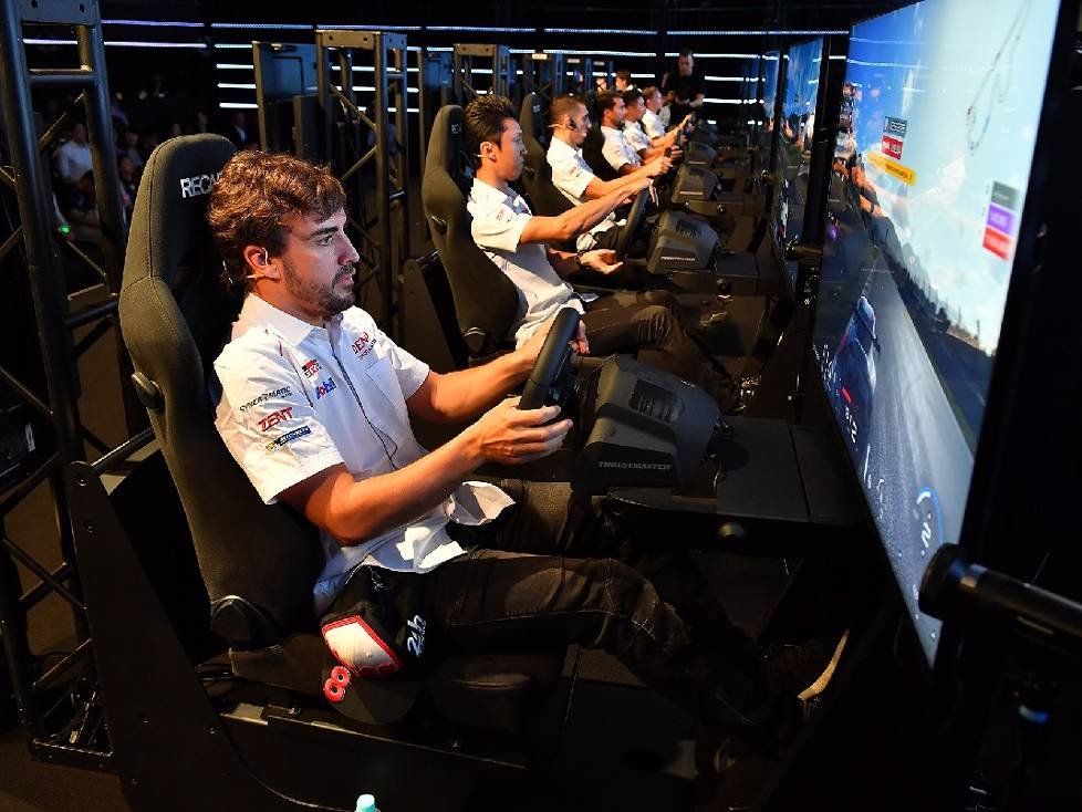 Fernando Alonso, Simracing