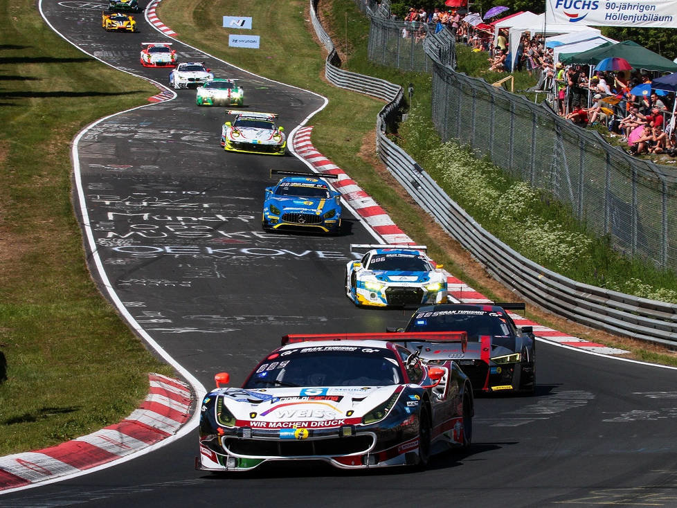 Renn-Action auf der Nürburgring-Nordschleife