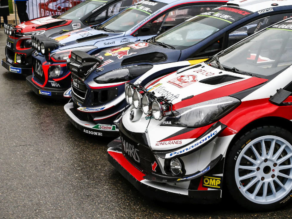 Gruppenfoto: Autos für die WRC-Saison 2018