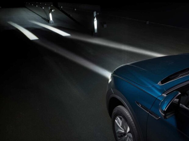 Neue Lichtsysteme bei VW - 30.000 Leuchtpunkte sollen die Straße erhellen -  FOCUS online