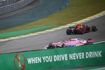 Esteban Ocon (Racing Point) und Max Verstappen (Red Bull) 