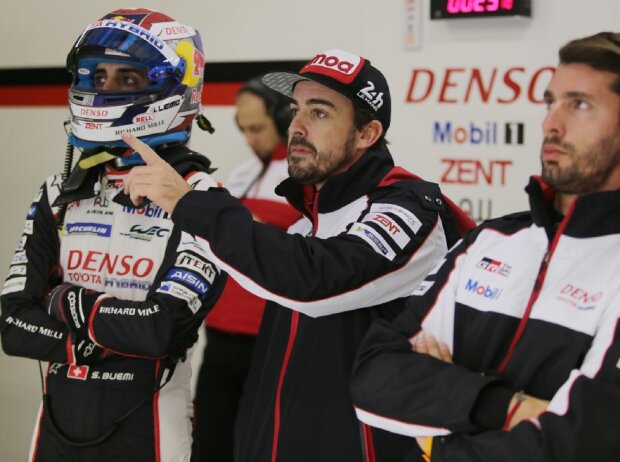 Titel-Bild zur News: Fernando Alonso, Sebastien Buemi