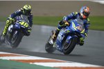 Alex Rins vor Valentino Rossi 