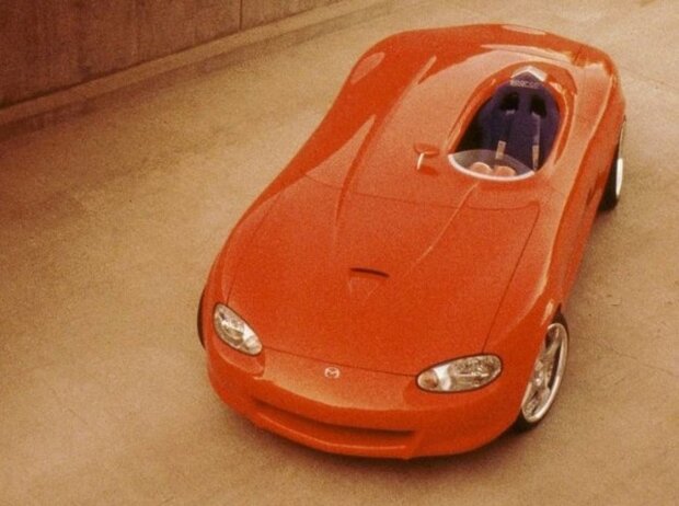 Titel-Bild zur News: Mazda Mono-Posto (2000)