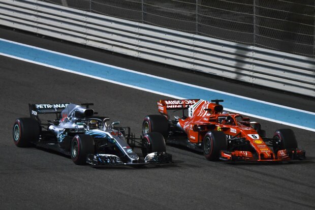 Lewis Hamilton Sebastian Vettel Mercedes Mercedes AMG Petronas Motorsport F1 ~Lewis Hamilton (Mercedes) und Sebastian Vettel (Ferrari) ~ 