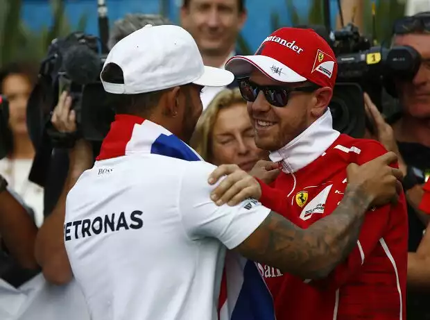 Sebastian Vettel, Lewis Hamilton Titel-Bild zur News: Sebastian Vettel, Lewis Hamilton
