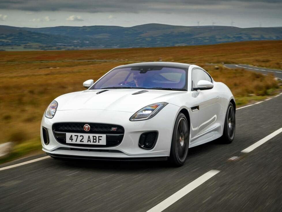 Jaguar F-Type Chequered Flag 2019
