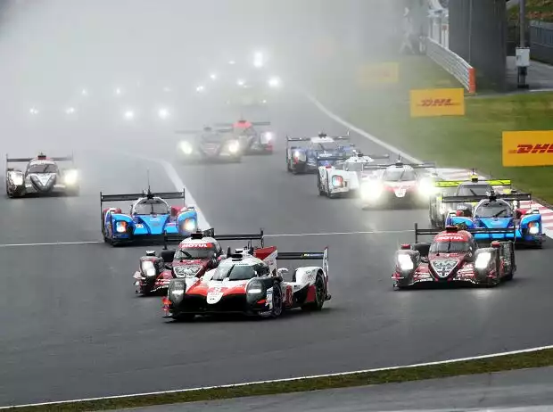 Titel-Bild zur News: Kazuki Nakajima, Fernando Alonso
