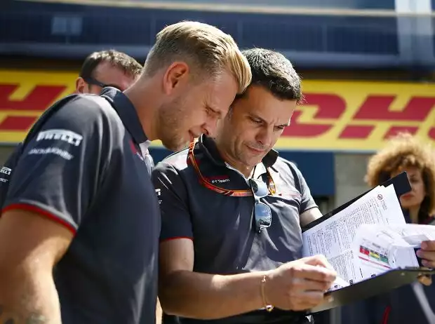 Kevin Magnussen, Giuliano Salvi Titel-Bild zur News: Kevin Magnussen, Giuliano Salvi