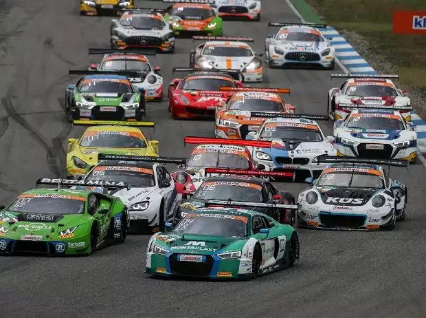 Titel-Bild zur News: ADAC GT Masters, Start
