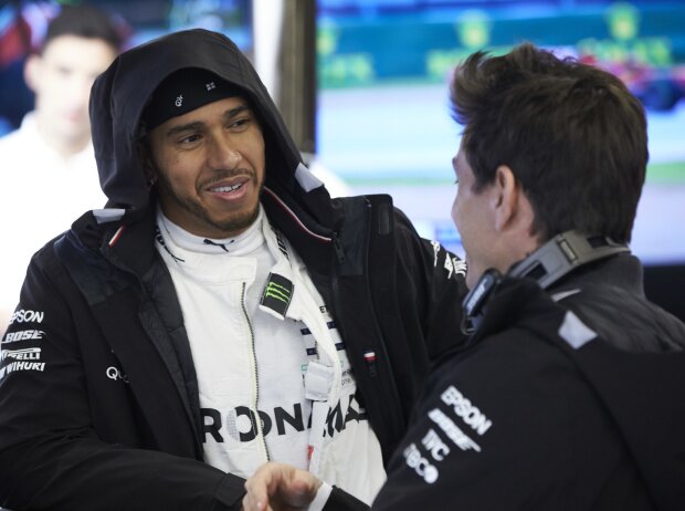 Lewis Hamilton, Toto Wolff Lewis Hamilton, Toto Wolff