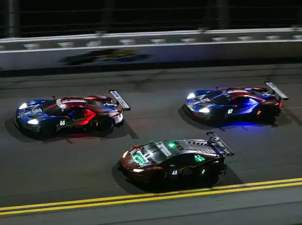 Joey Hand, Bryan Sellers, Andrea Caldarelli, Bryce Miller Titel-Bild zur News: Joey Hand, Bryan Sellers, Andrea Caldarelli, Bryce Miller