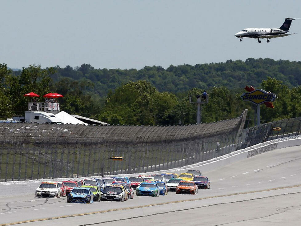 Renn-Action auf dem Talladega Superspeedway