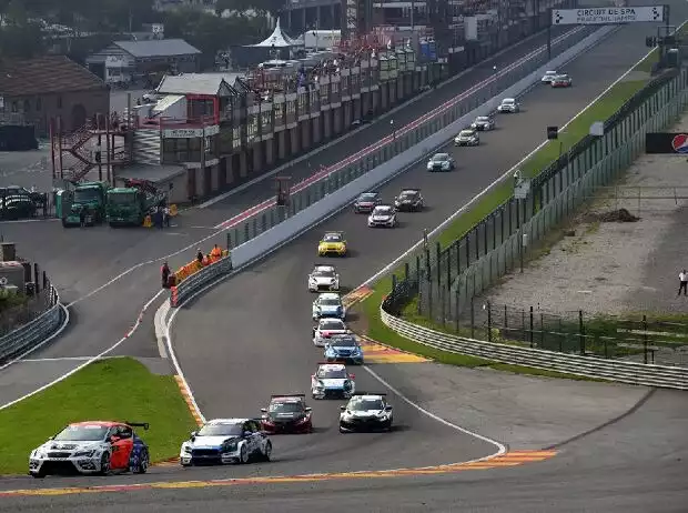 TCR Spa 500 Titel-Bild zur News: TCR Spa 500